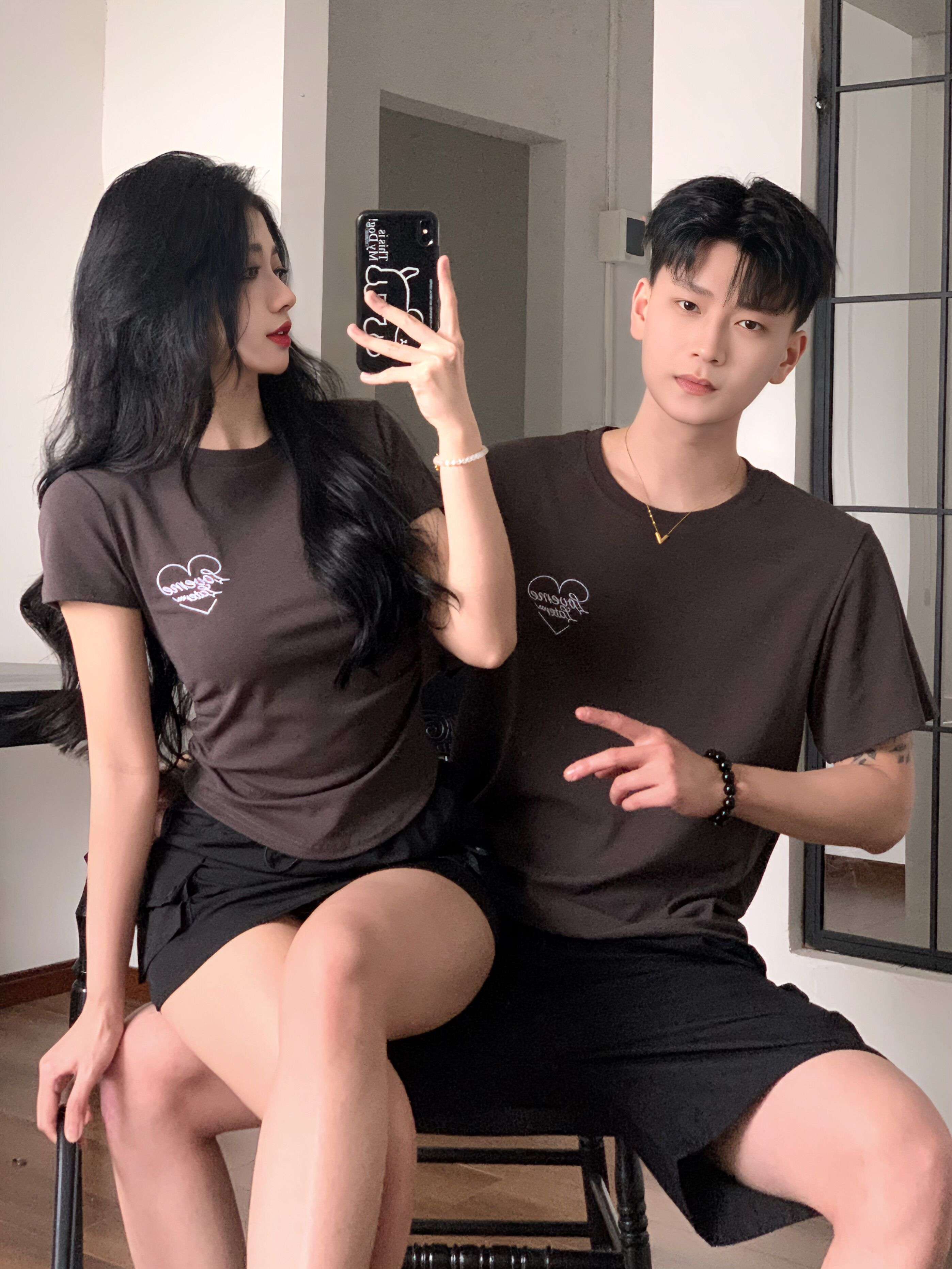 ペアルック ワンポイントハートロゴ　Tシャツ