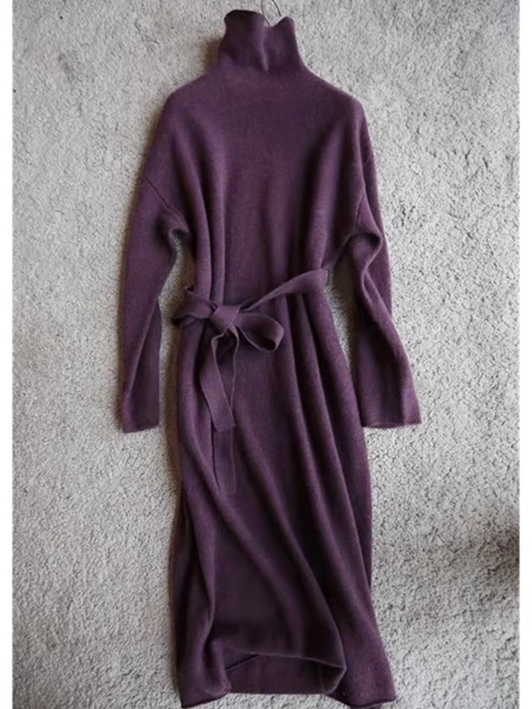 新品　VALENTINO GARAVANI　タートルネック　ワンピース　ベルト付 新品 VALENTINO GARAVANI タートルネック ワンピース ベルト付