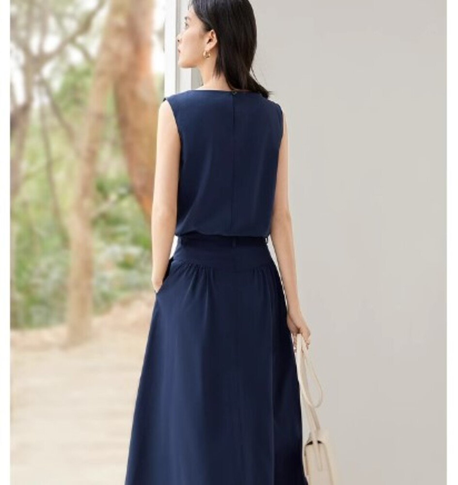 イエベ春/イエベ秋服 ノースリーブ×スカートセットアップ スカート