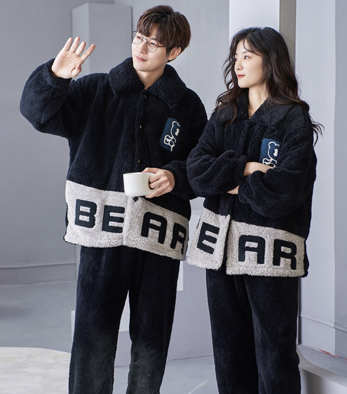 お揃いペアパジャマ BEAR文字入りもこもこルームウェア